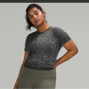 Lululemon Swiftly Breathe Short Sleeve